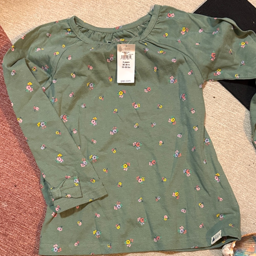 GAP Green Floral Long Sleeve Tee